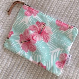 NWOT Floral Zip Pouch Cosmetic Bikini Bag | Tropical Hibiscus Small Travel Case